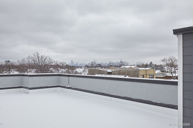 Roof Top Deck - 3116 N Central Park Ave