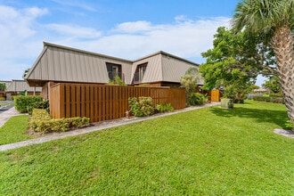 Building Photo - 1420 Ocean Way