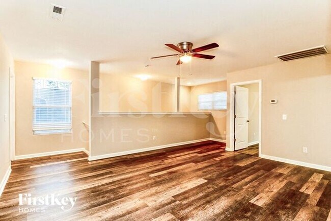 Building Photo - 605 Watershed Dr