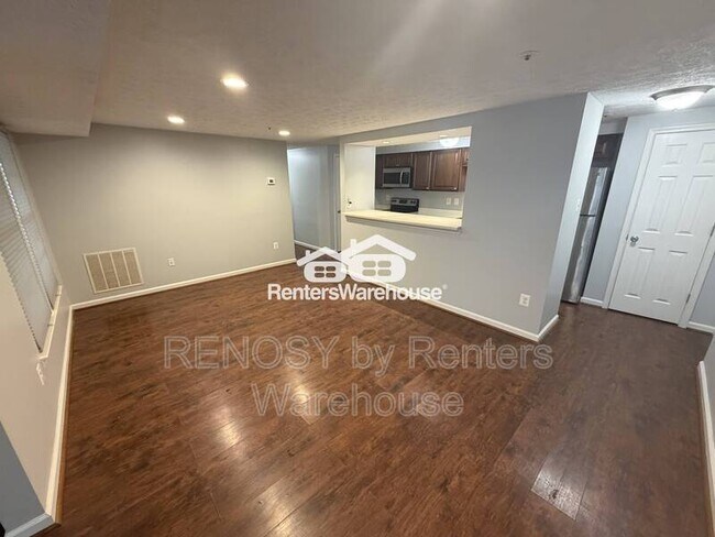 Foto del edificio - 907 Woodbridge Ct