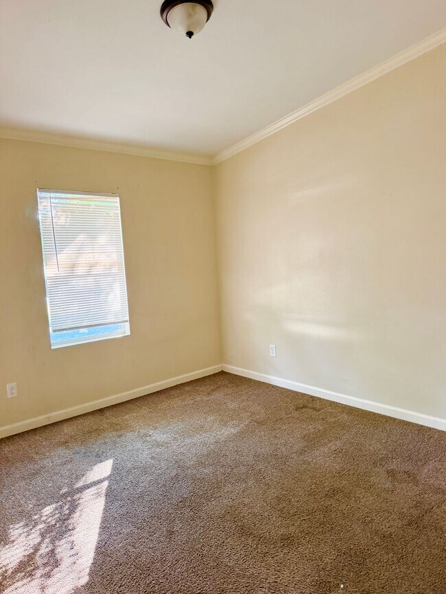 Foto del edificio - 218 Wind Haven Dr