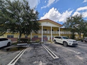 Building Photo - 3800 Riverside Dr