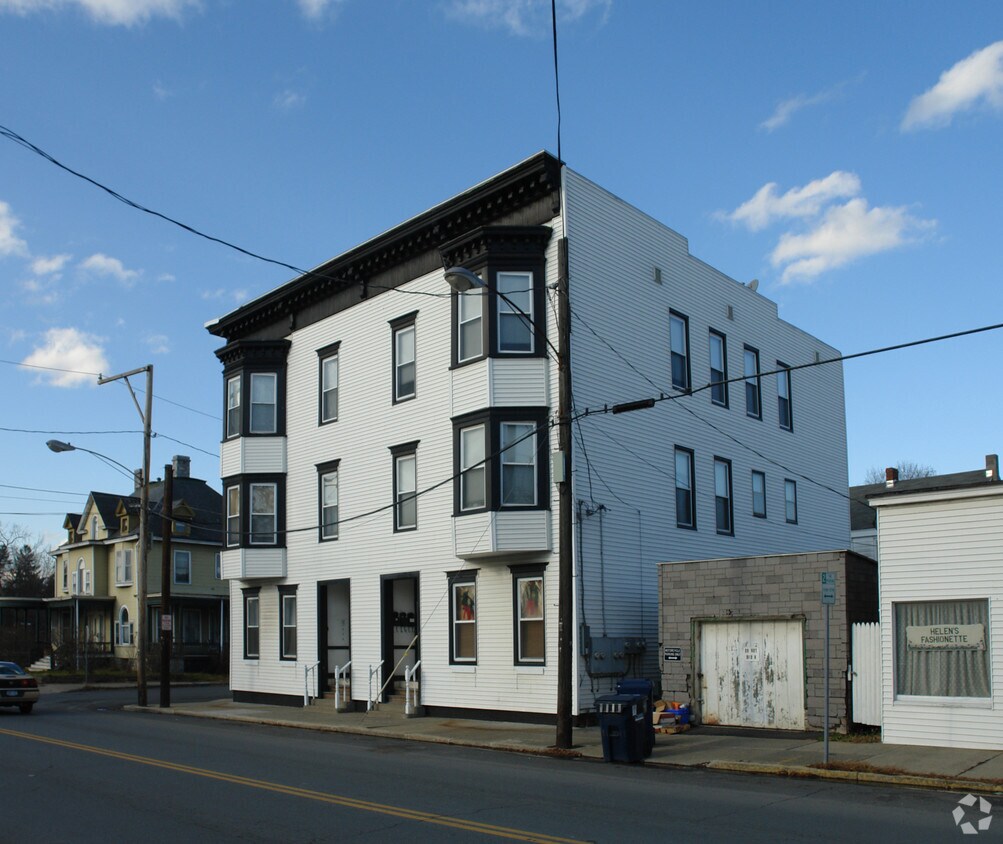 Building Photo - 121 Ontario St