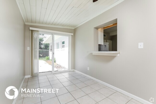Building Photo - 6136 Bolling Dr