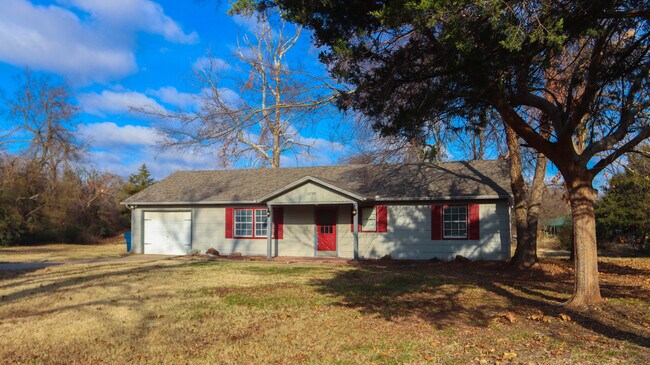 Building Photo - 12799 Selders St