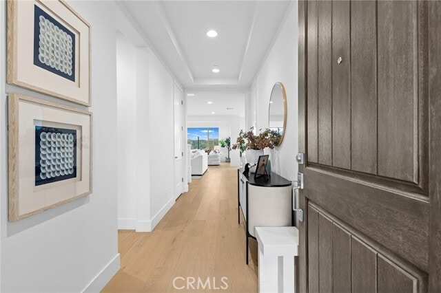 Building Photo - 206 Collino