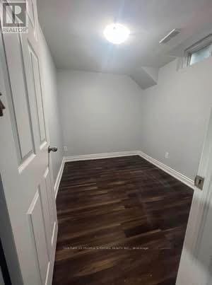 Building Photo - 102 Briarmeadow Crescent