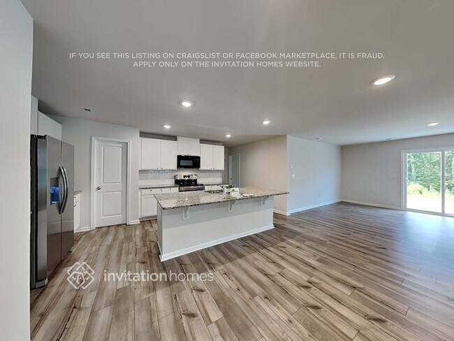 Foto del edificio - 7220 Olive Coast St