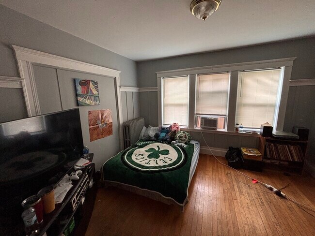 Foto del edificio - 9 Greylock Rd