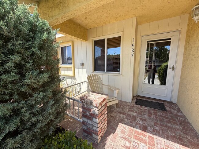 Foto del edificio - 1427 Boyden Ave