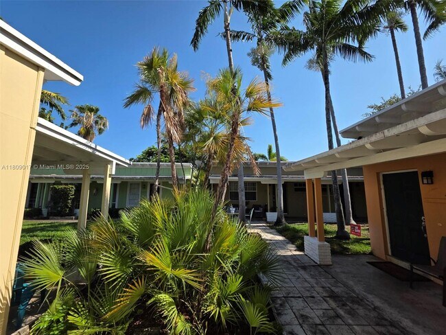 Foto del edificio - 809 NE 17th Ave