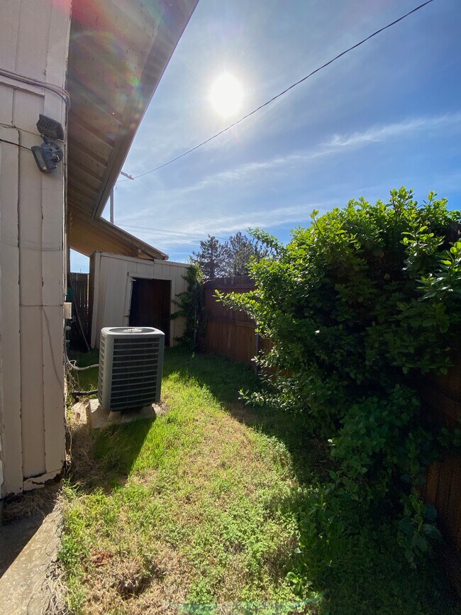 Photo - 9630 Hefner Village Blvd Apartment