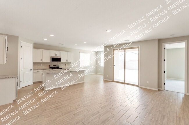 Foto del edificio - 36033 W San Clemente Ave