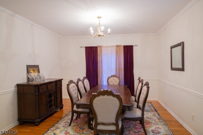 Foto del edificio - 4 Lewis Hollow Rd