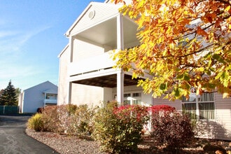 Building Photo - 109-503 Summerhill Dr