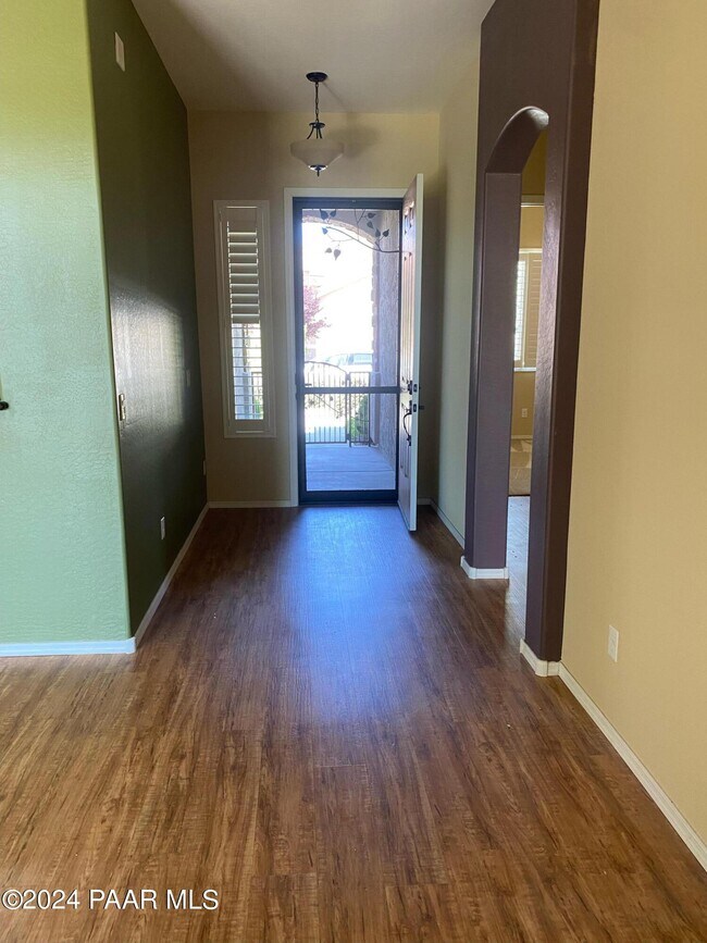 Foto del edificio - 4263 N Pembroke St