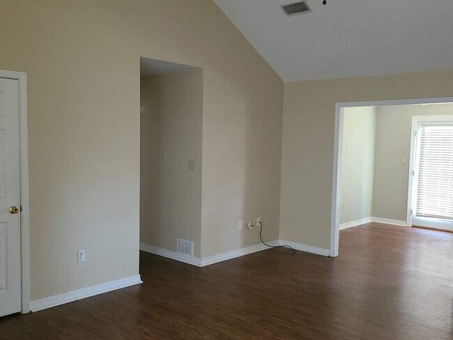 Foto del edificio - 3713 Bluff Oak St