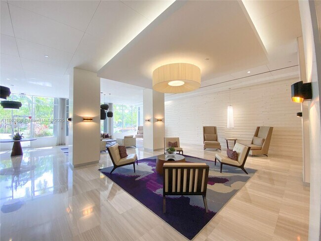 Building Photo - 100 Bayview Dr