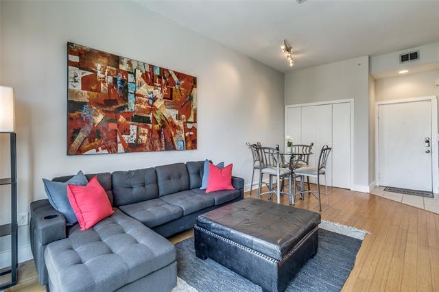 Foto del edificio - 4605 Cedar Springs Rd