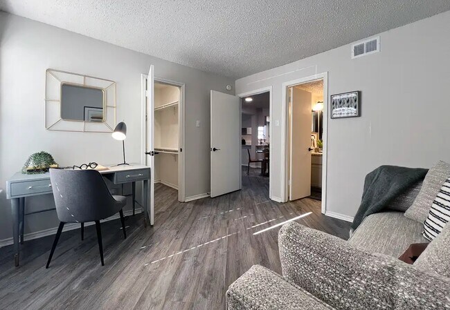 Foto del edificio - Ashwood Park Apartments