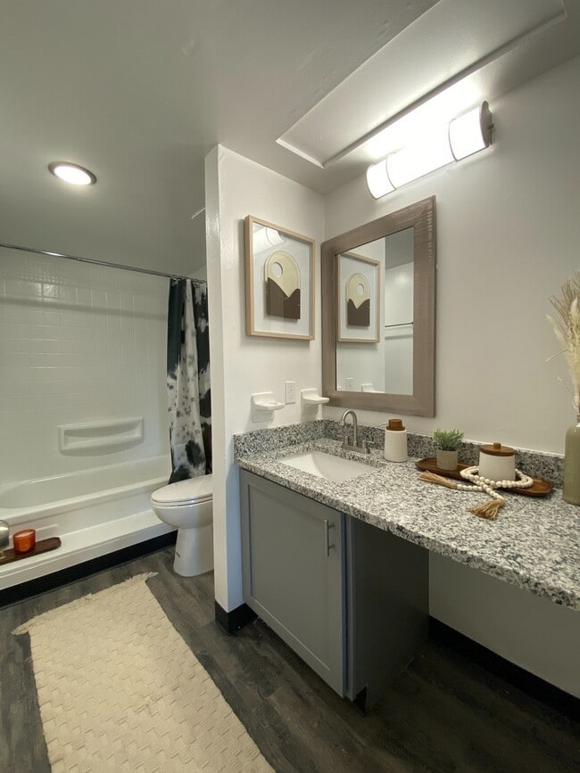 Haven on the Lake | Upgraded Bathroom - Haven on the Lake Apartments