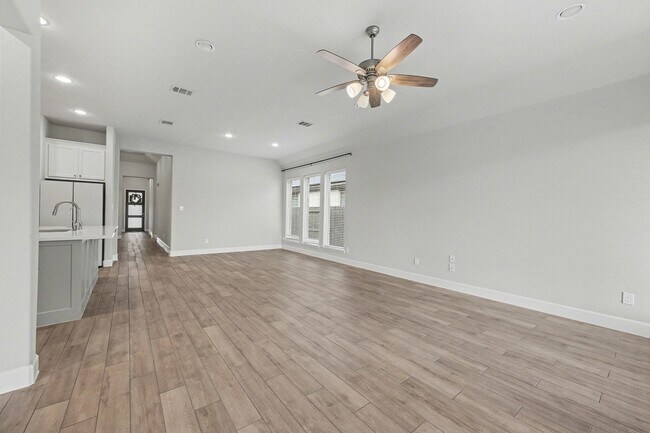 Foto del edificio - 2527 Alder Wood Ln