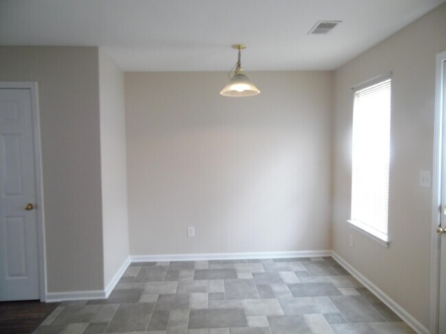 Foto del edificio - 3044 Mapleleaf Park