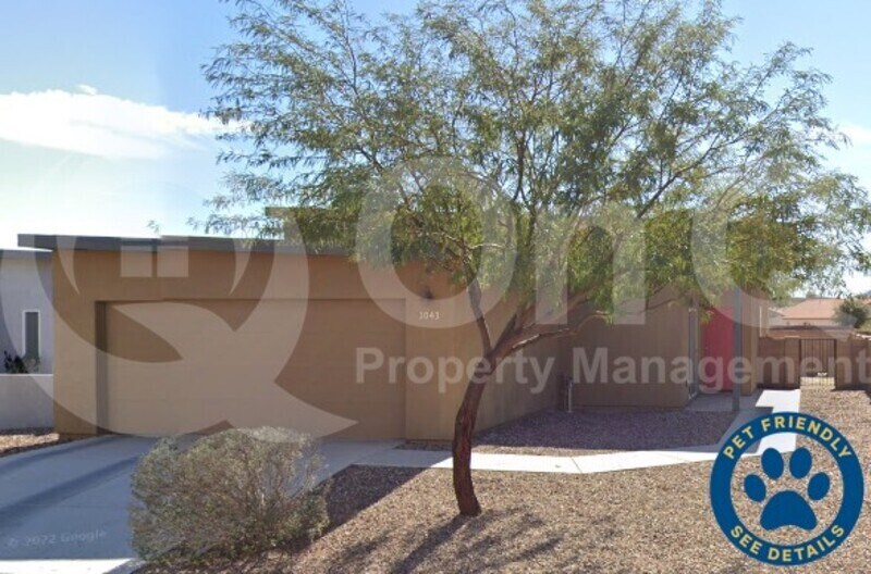 Primary Photo - 3043 N Dasylirion Dr