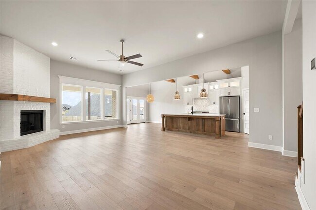 Foto del edificio - 8732 Beechgrove Dr