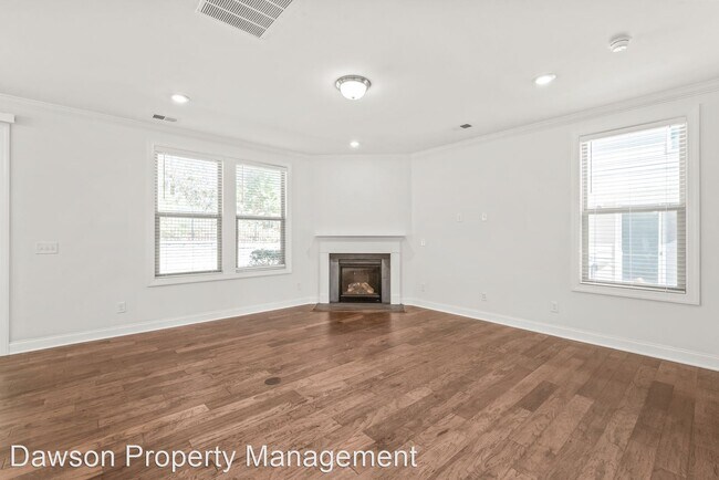 Foto del edificio - 3 br, 2.5 bath House - 15310 Scholastic Drive