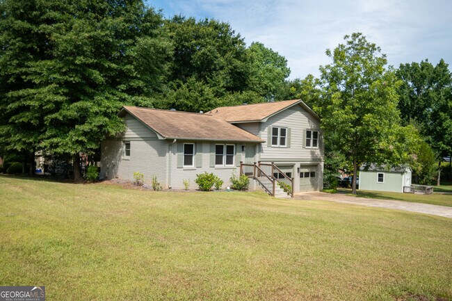 Foto del edificio - 1030 Carriage Hill Rd