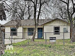 Building Photo - 6703 England St
