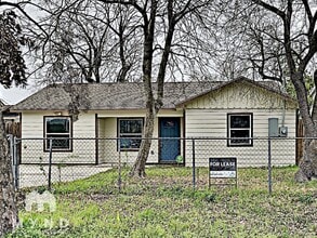Building Photo - 6703 England St