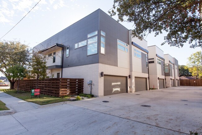 Foto del edificio - Modern Elegance in Lower Greenville