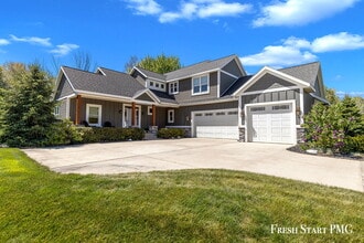 Building Photo - 6699 Summer Meadows Dr NE