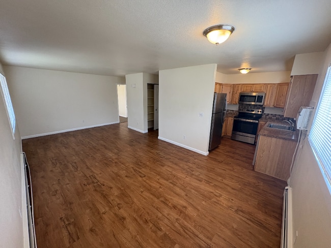 Building Photo - 1416-1422 S Dotsero Dr