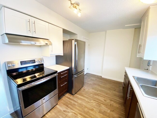 Building Photo - 111-148 Tabor Boulevard South, Prince George, BC, Canada