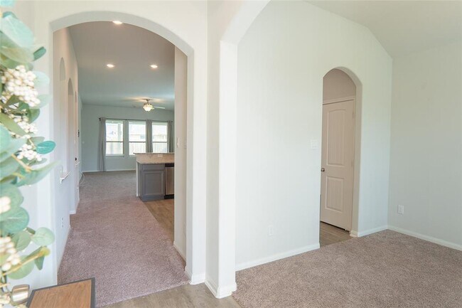 Foto del edificio - 20103 Poppy Hills Ln