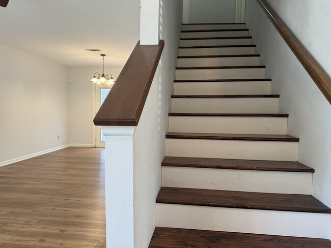 Foto del edificio - 36 Country Walk Dr