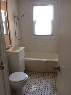 Foto del edificio - 1510 SE Riverside Dr