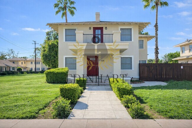 Foto del edificio - 1105 N College Ave