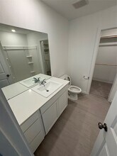 Building Photo - 9006 Cape Birdland Dr