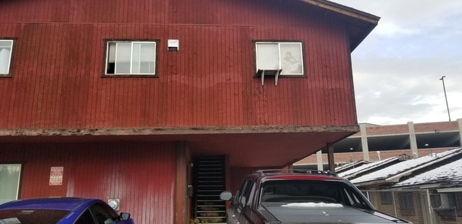 Building Photo - 1266 N Sierra St