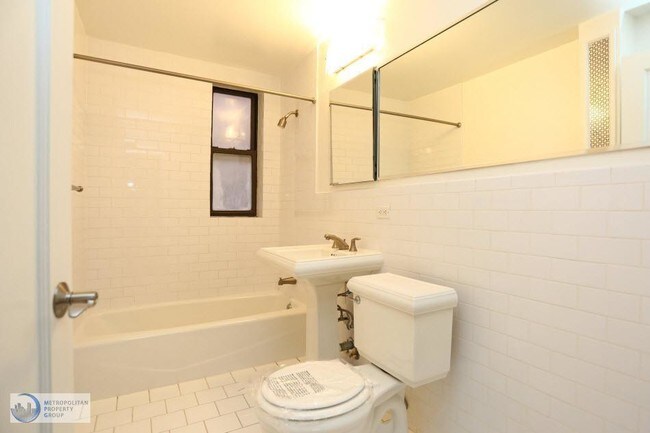 Building Photo - 108 W 15th St