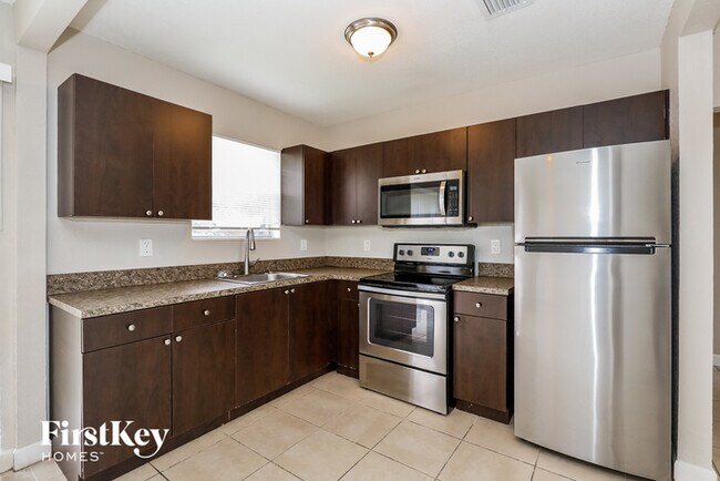 Foto del edificio - 745 NW 144th St