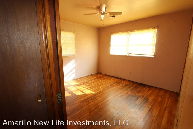 Building Photo - 3 br, 1 bath House - 4010 Chico