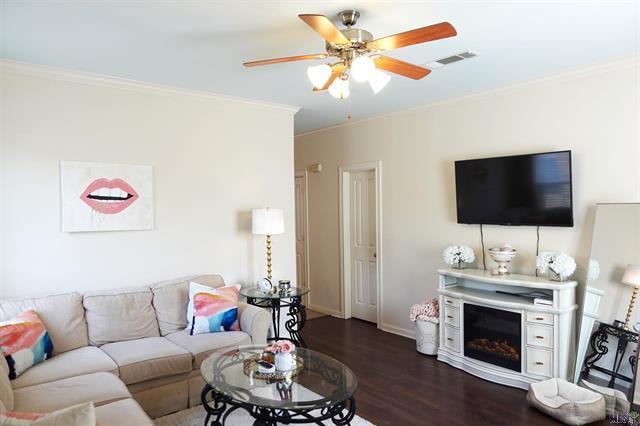 Living Room - 4000 Lake Beau Pre Blvd