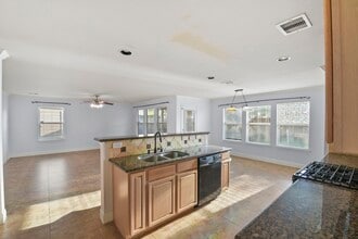 Building Photo - 15811 Vinemoss Ln