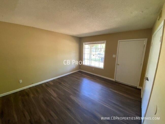 Building Photo - 4057 Windermere Rd