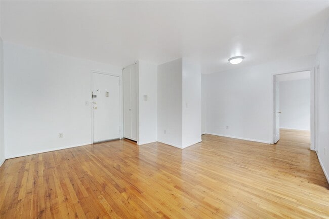 Building Photo - 31 Fero St